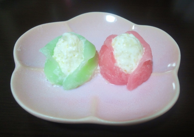 中沢ジョージアヨーグルトの白桃ババロアひな餅 レシピ Nakazawa 中沢グループ 生クリームの美味しさをゆっくり しっかり